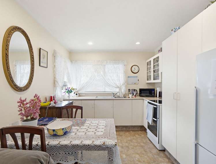 15 Kingsbury Avenue_4