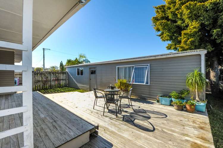 7 Chaucer Place Blockhouse Bay_6