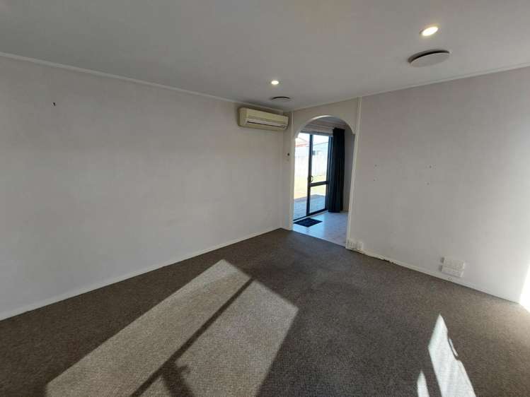 30 Granville Drive Massey_6