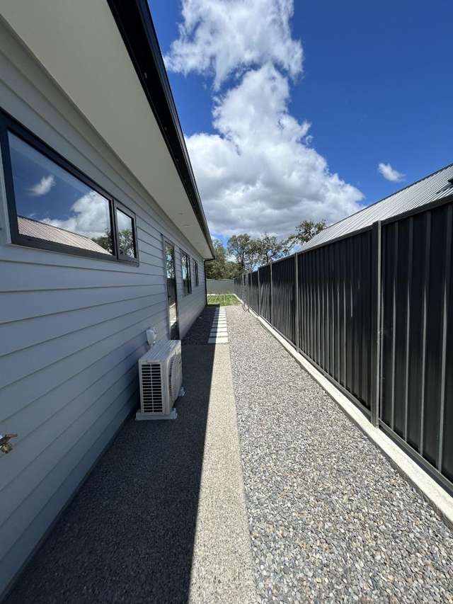 12 Sir Bob Charles Drive 10754_3