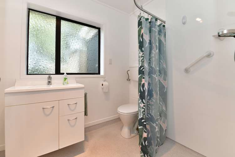 10 Tui Lane Orewa_11