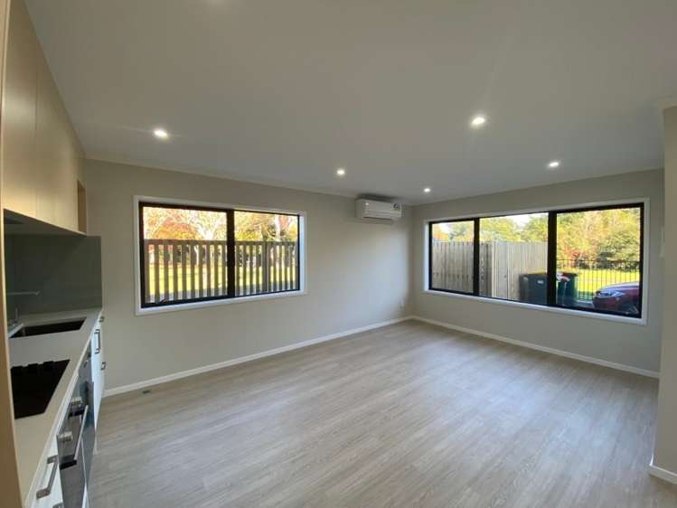 8/504 Swanson Road Ranui_1