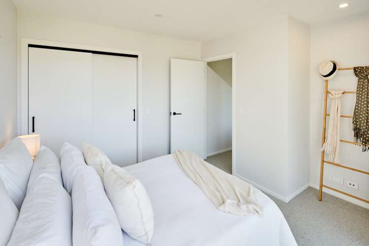 38 Hokioi Drive Porirua_17