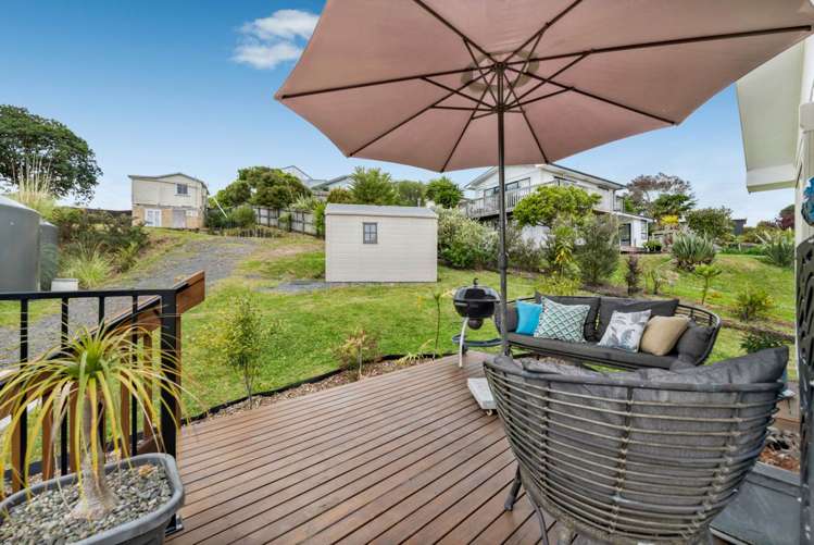 73 Carlton Crescent Maraetai_20