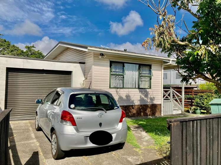 1/47 Kenderdine Road_0