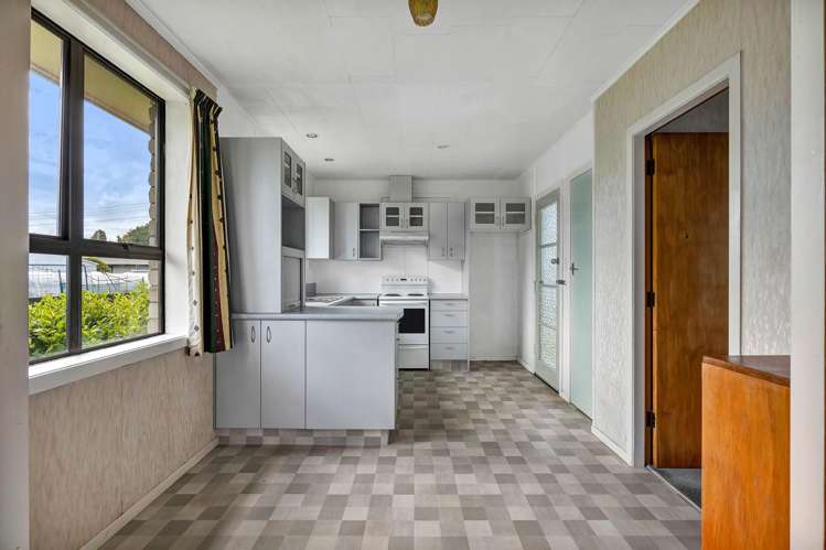 72 Reid Avenue Hawera_13