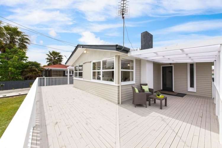 8 Drive Pickering Avenue Manurewa_17