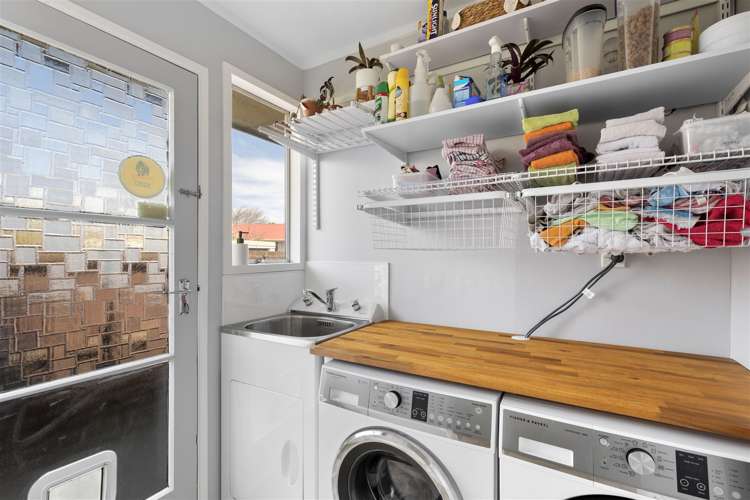 2/23 Branksome Place Parklands_11