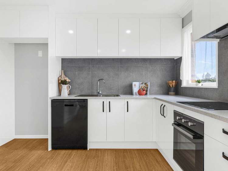 1/60 Grove Road Papakura_9