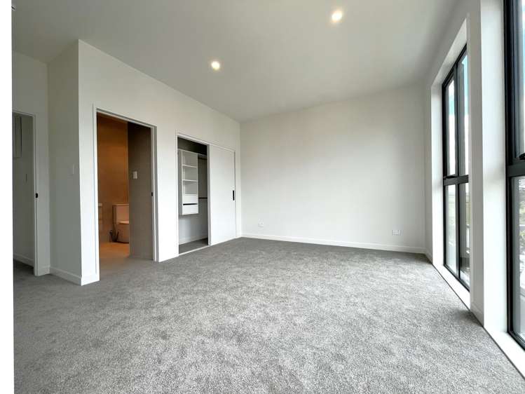 7/41 Seaside Avenue Waterview_9