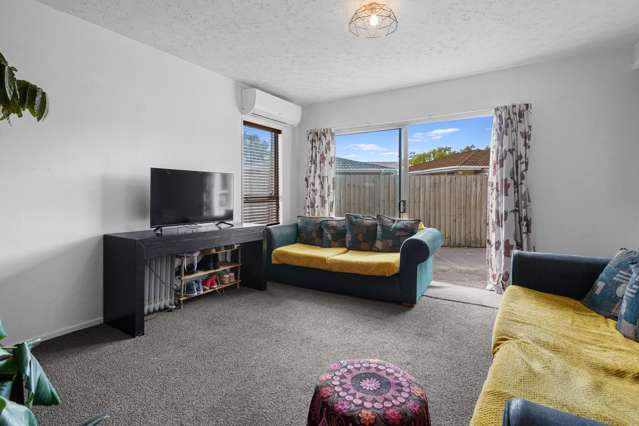 4/8 Lane Street Woolston_4