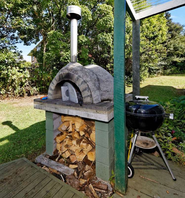 198 Golf Road Titirangi_16