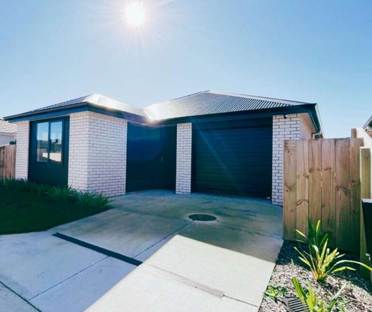 30 Waruhia Crescent Rototuna North_1