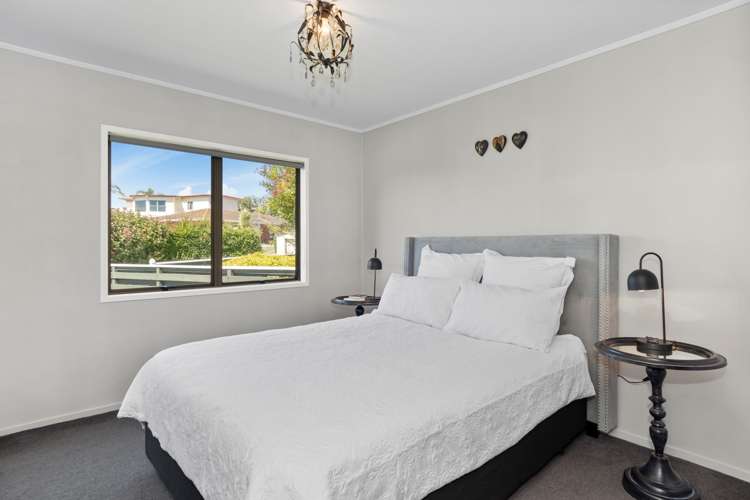 54 Strathmore Street Matua_10