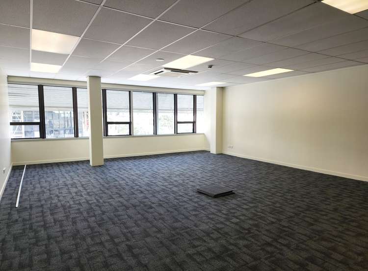 Level 1, Suite 2/120 Devonport Road Tauranga Central_1