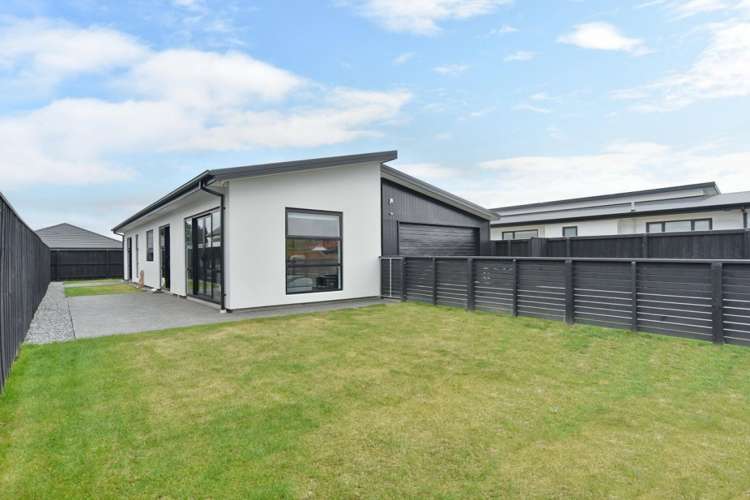 60 Quinn Crescent Woodend_18