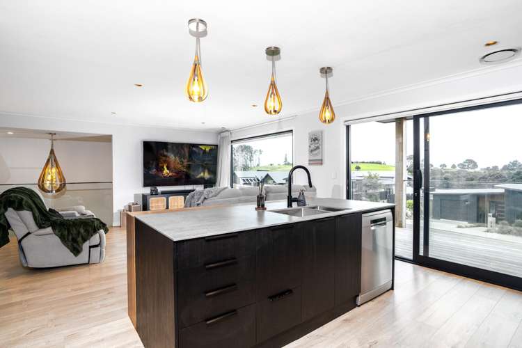31 Omahina Street Raglan_13