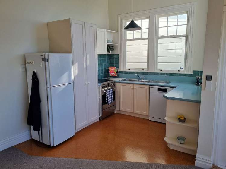 35B Grant Road Thorndon_16