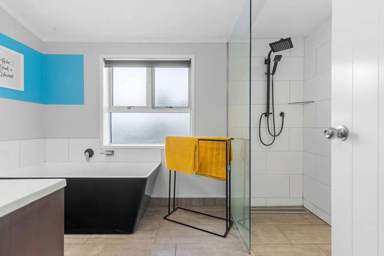 955 River Road Queenwood_13