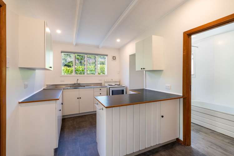 18 Ellesmere Street Ravensbourne_7