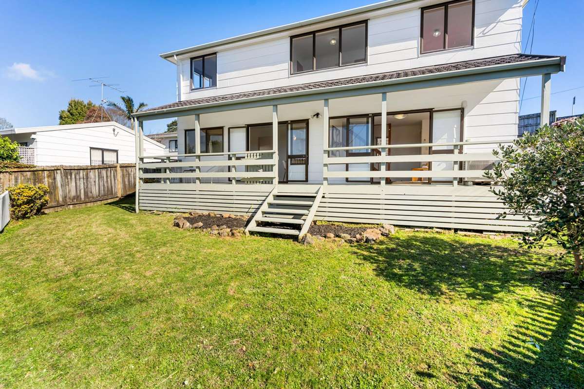 2/491 Glenfield Road_0