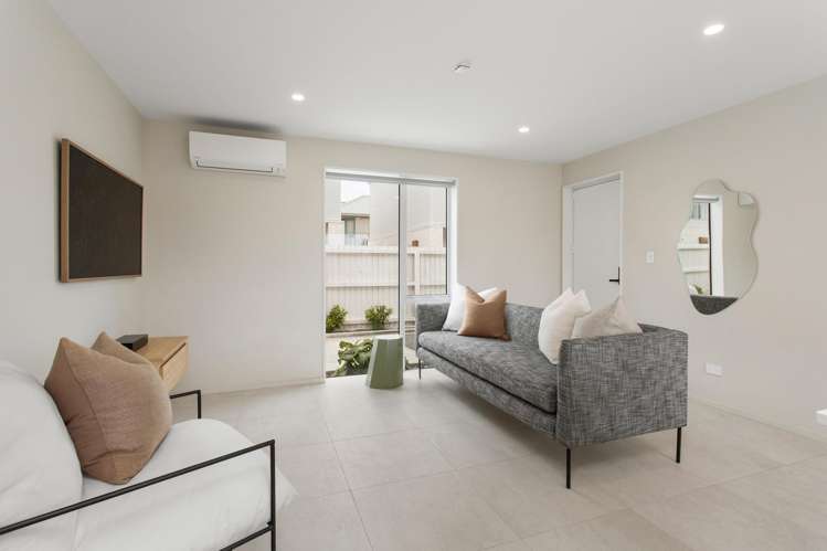 3/49 Marine Parade North New Brighton_4