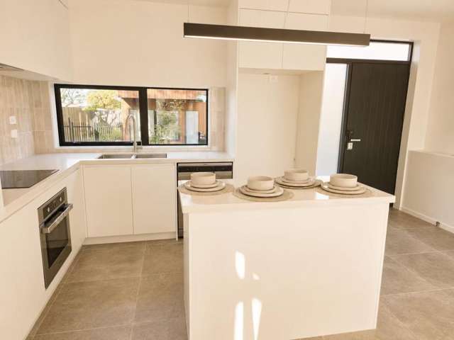 11E Rene Place 10698_4