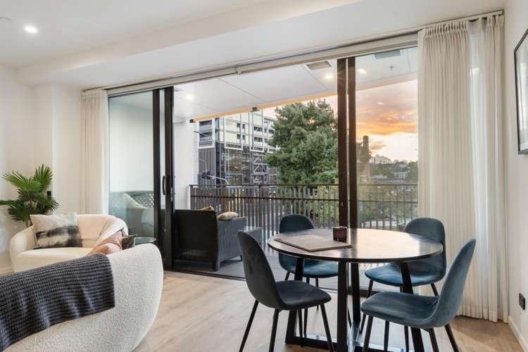 302/6 Dock Street Auckland Central_4