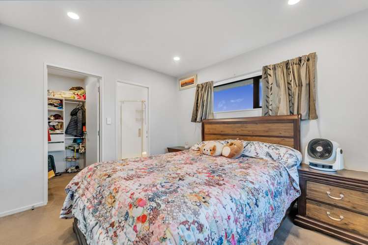 69a Solar Road Glen Eden_9