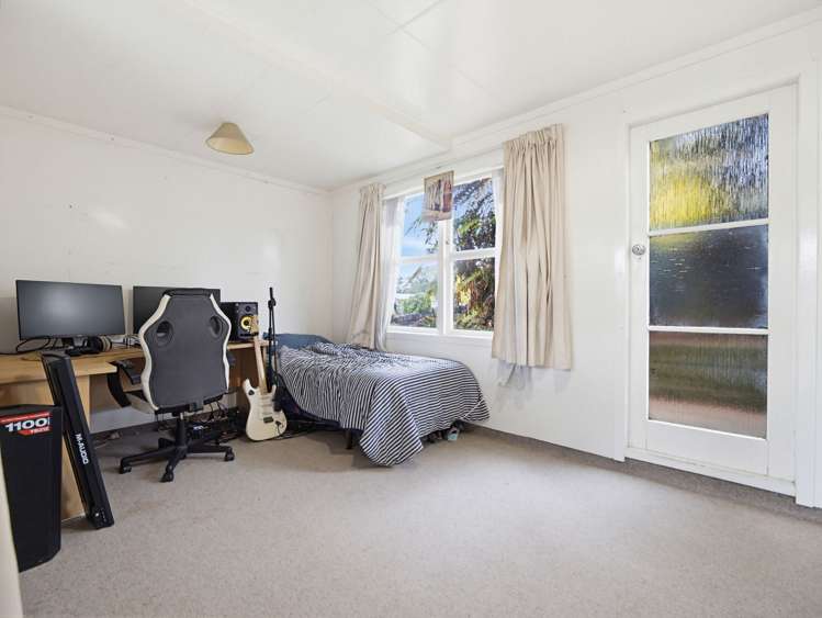 211 West Parkdale Street Tokoroa_14
