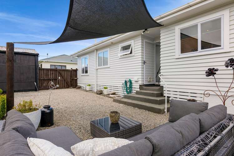 98 Brecon Road Stratford_12