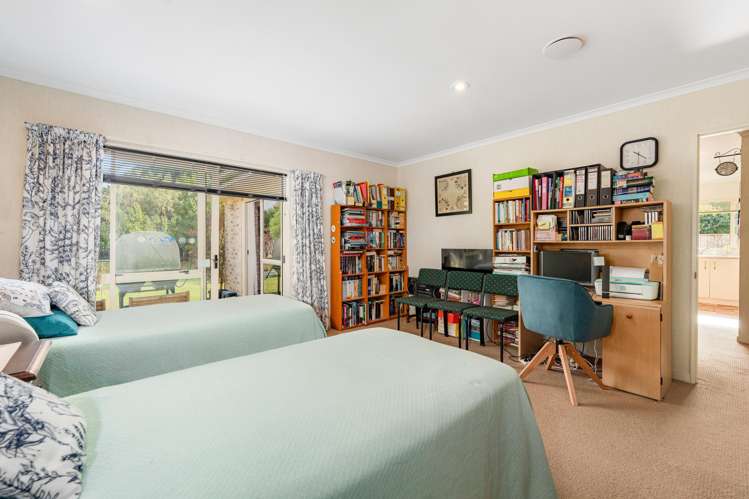 8 Kimbolton Road Feilding_9