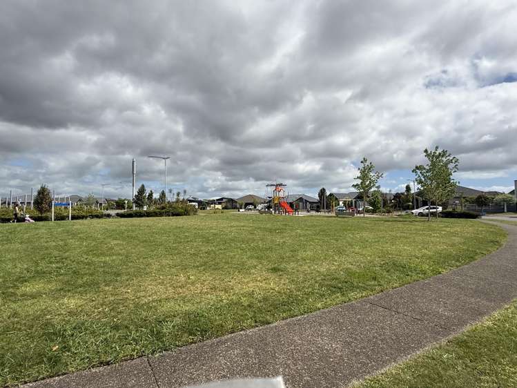 21 Matepu Crescent Pyes Pa_7