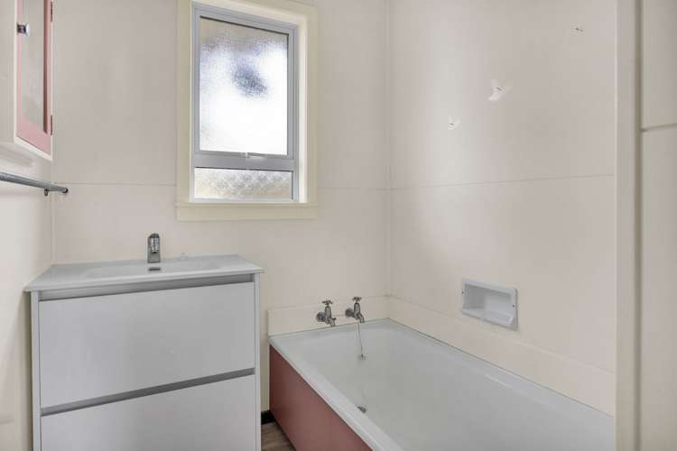 15 Whitcombe Road Opunake_15