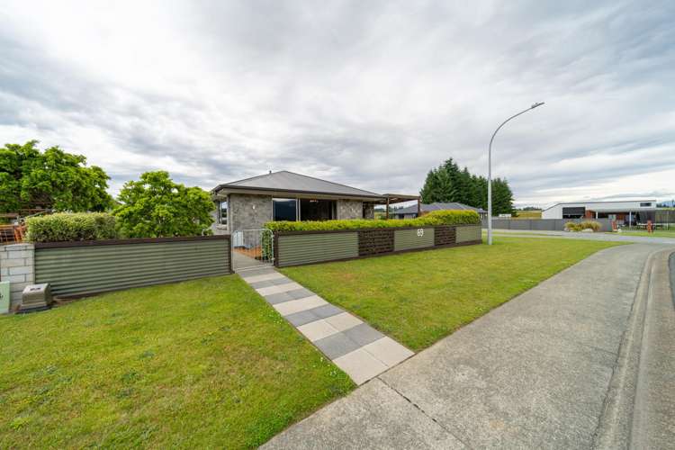 69 Orbell Crescent Te Anau_25