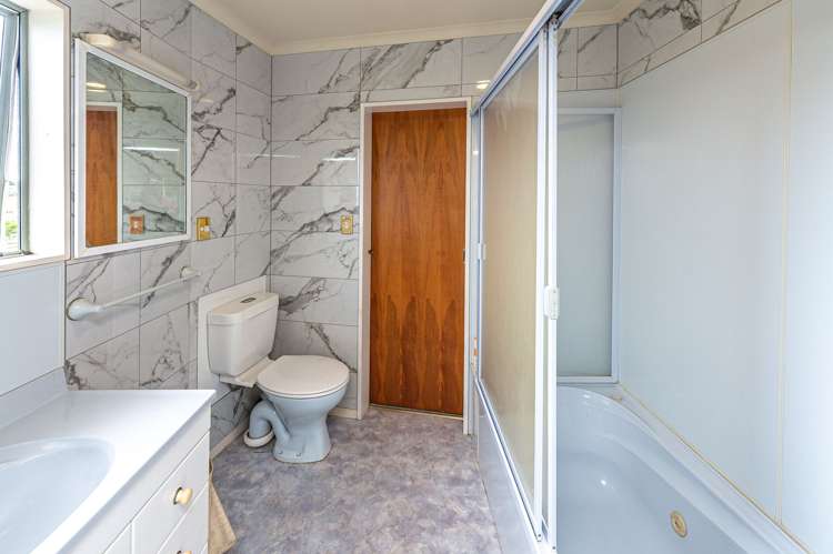 11 Gumtree Rise Otamatea_13