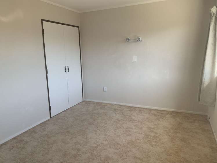 25b Emmett Street Greerton_10