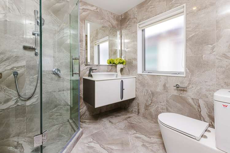 399 Ormiston Road Flat Bush_14