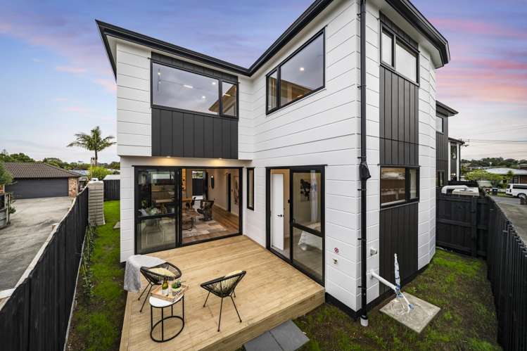 22C Falkirk Street Blockhouse Bay_12