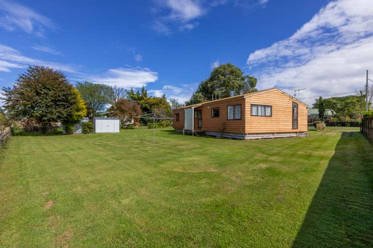 14 Lake Street Takapau_1