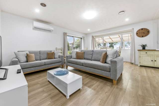 1/10 May Avenue Te Atatu South_1