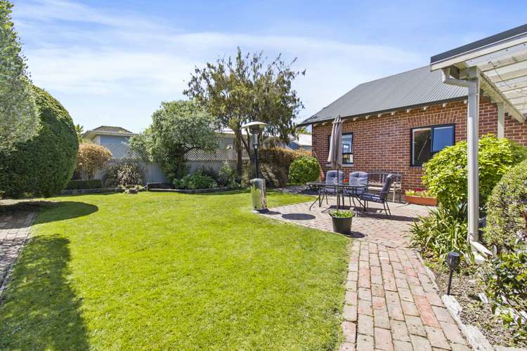 19 Hillview Crescent Highfield_21