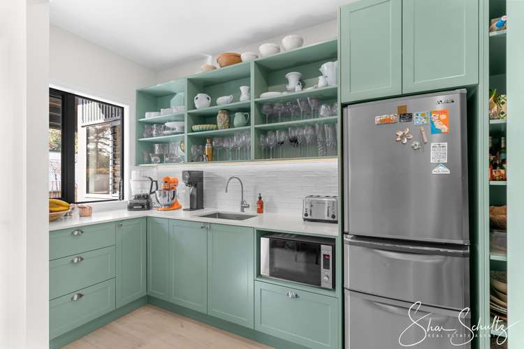 6 The Strand Whakapirau_7