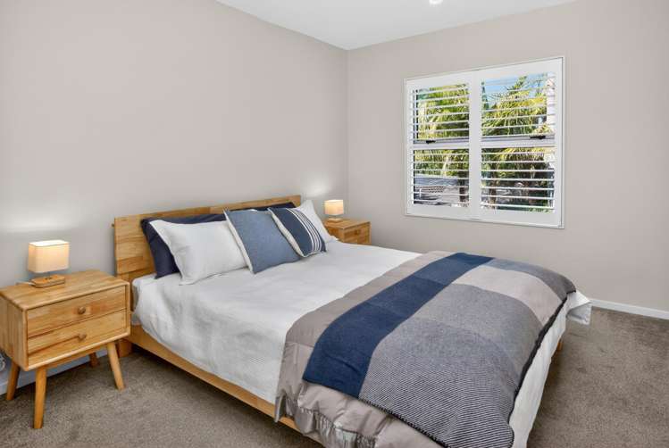 8C Jern Place Eastern Beach_28