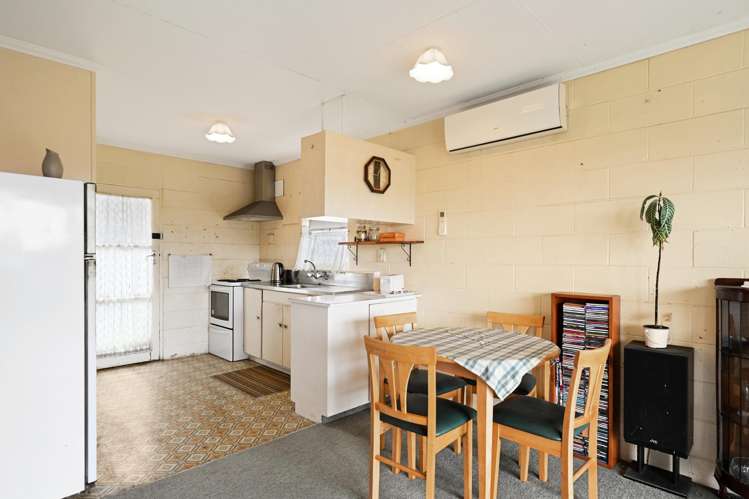 57a Saxbys Road Deanwell_15