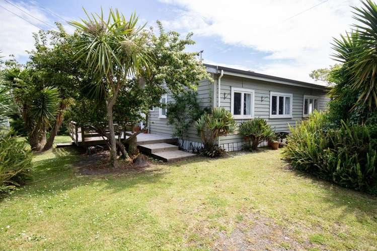 2 Mahuta Road North Waitakaruru_22