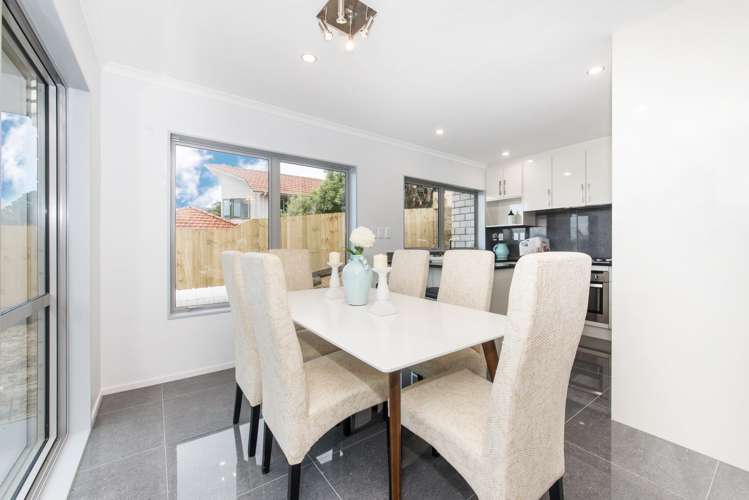 2/25a Aldersgate Road Hillsborough_4