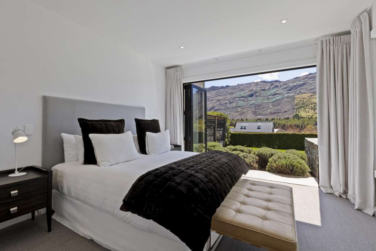 1 Owen Marshall Lane_3