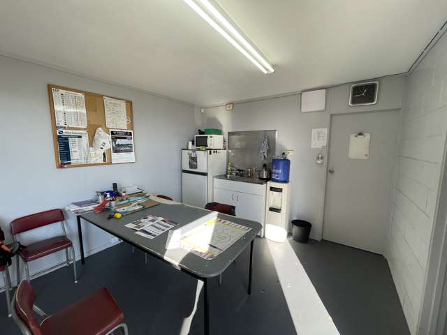 3/348 Rosebank Road Avondale_4