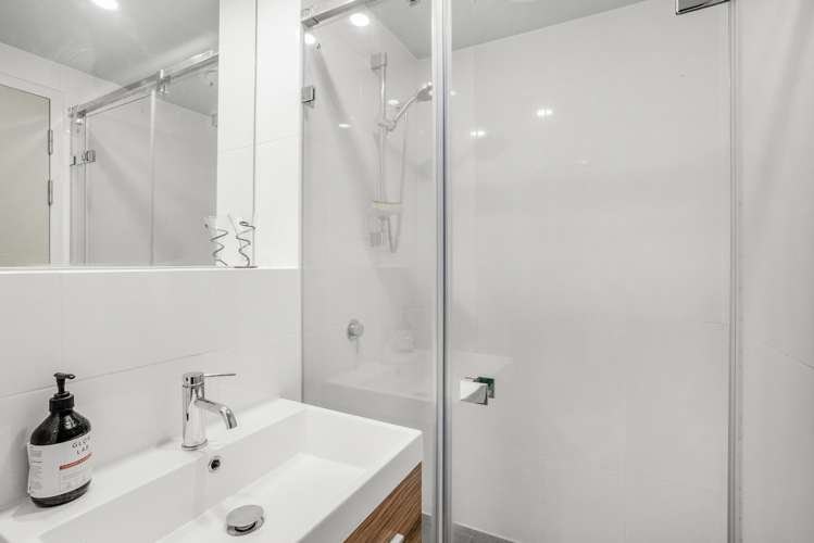 1504/111 Dixon Street_5